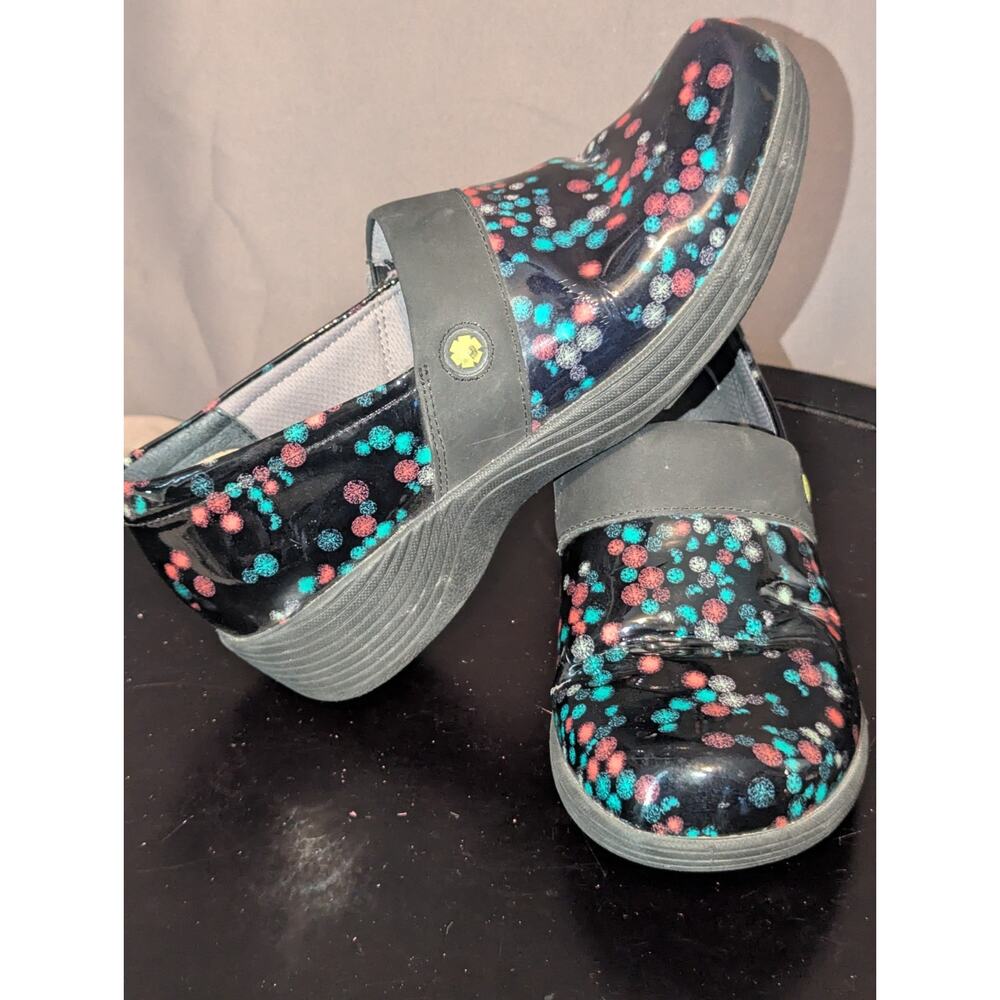 Dansko Work Wonders Shoes Size 38 7.5 Slip Resistant Polkadots